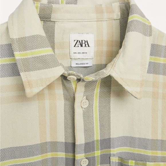 ꓜ𝖺𝑟𝒂 • Plaid Cotton Overshirt - Picture 1 of 4